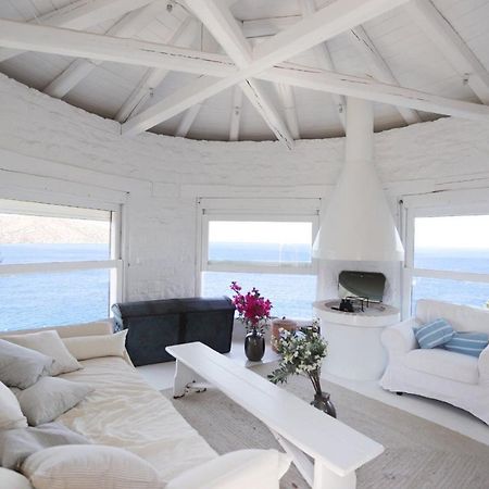 Villa Aiolos: Above The Sea, Within Agios Nikolaos Exterior photo
