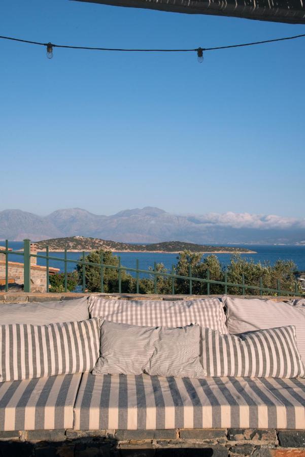 Villa Aiolos: Above The Sea, Within Agios Nikolaos Exterior photo